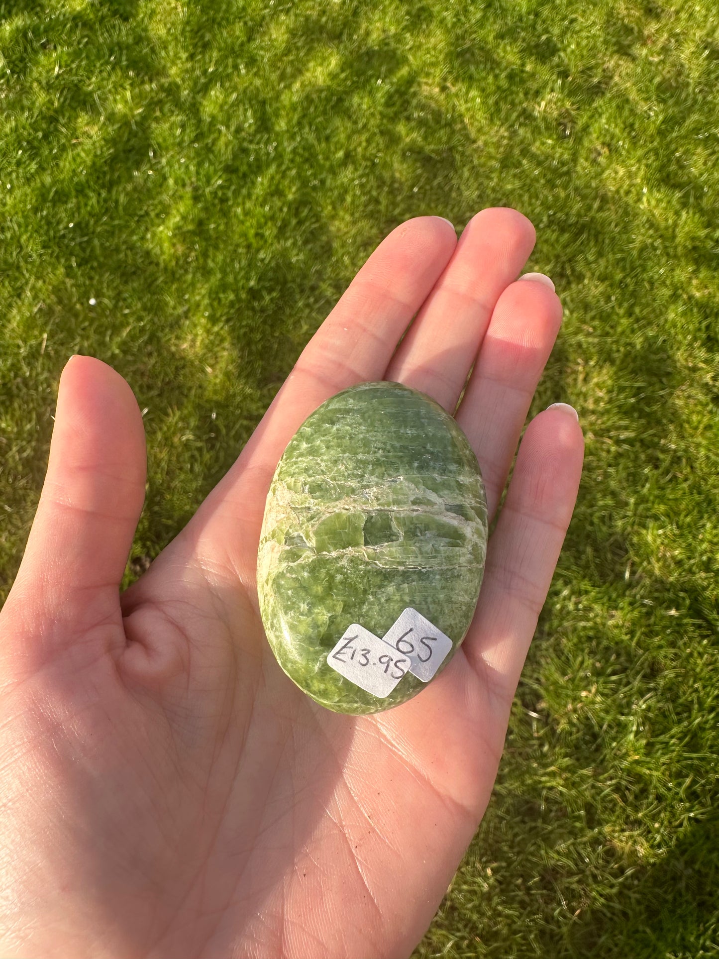 Tremolite Palmstone (65)